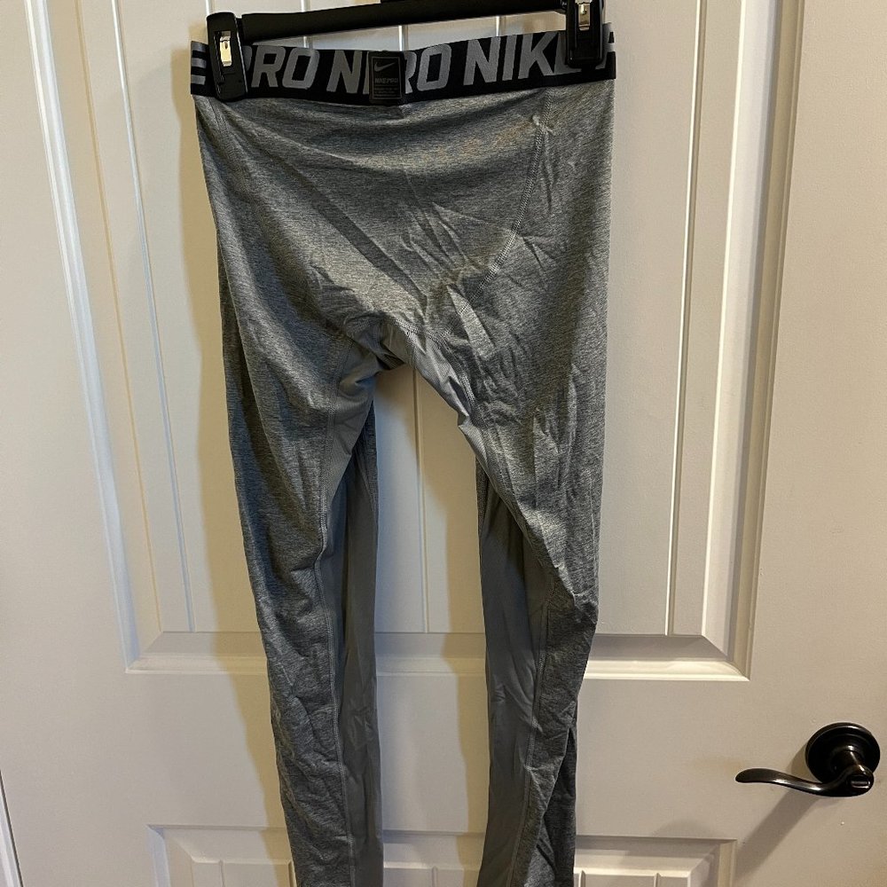 Nike Pro Leggings - Size XL